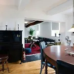 Σπίτι διακοπών Mansion With Garden *