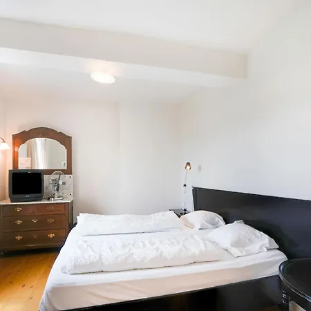 Mansion With Garden *